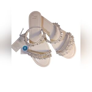 NWT Pearl Like Beads. Strappy Sandal Size 8